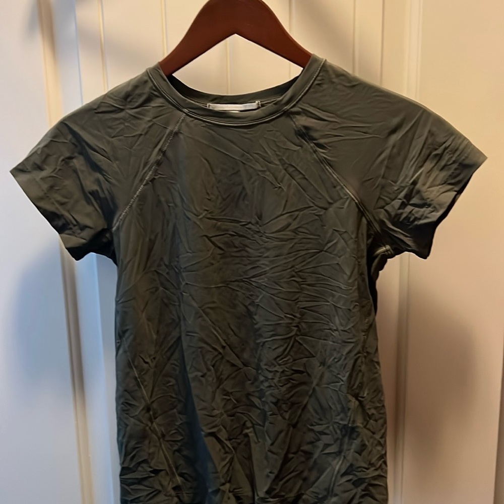 Women’s Athleta short sleeve green shirt top xxs